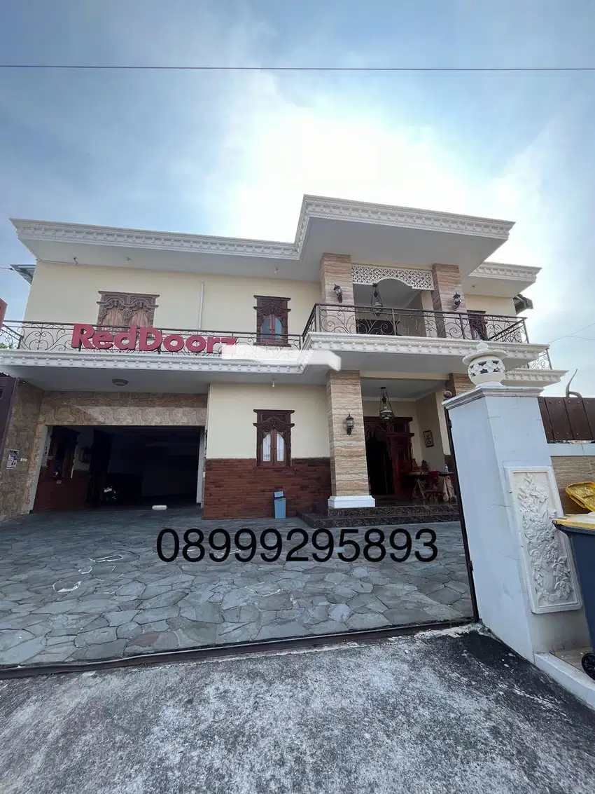 JUAL RUMAH KOS RED DOORZ MEWAH  BANYUMANIK DEKAT UNDIP TEMBALANG MURAH