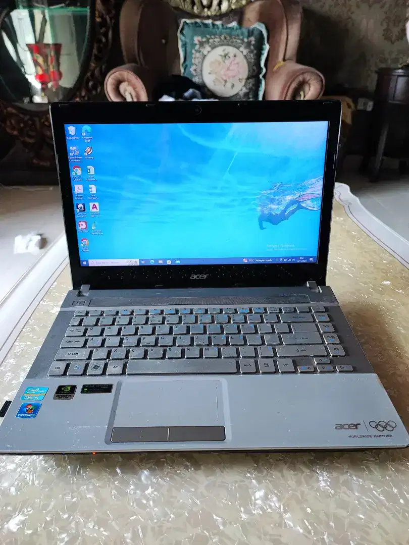 Laptop Acer Aspire V3-471G