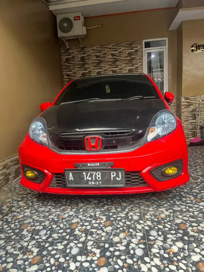 Di jual, mobil honda brio tahun 2017, mesin halus, surat² lengkap