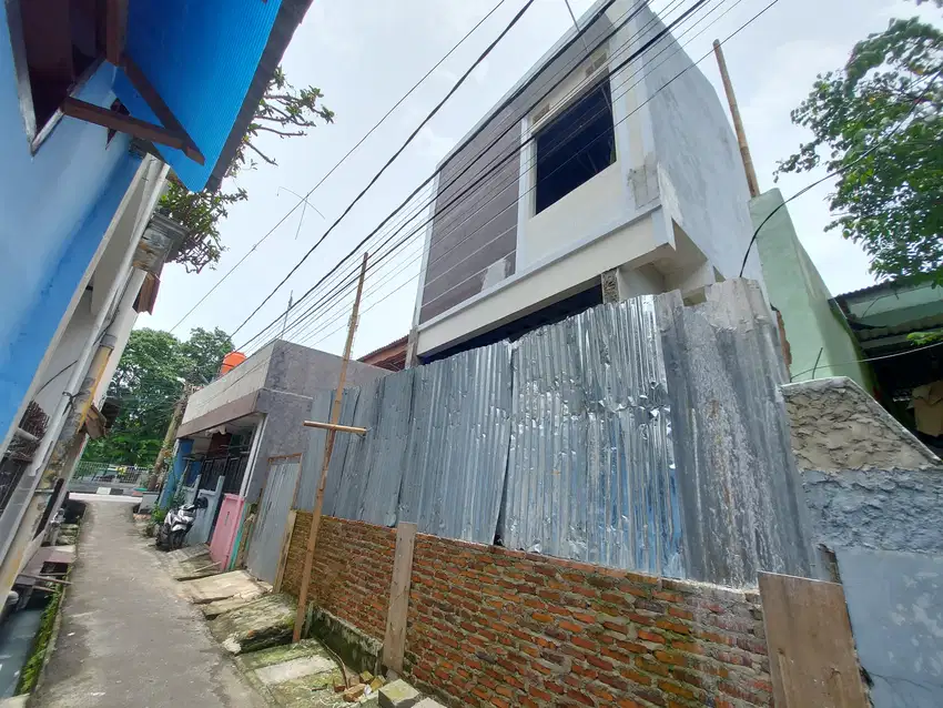 Rumah baru 2 lantai di Kampung Irian, Serdang Kemayoran