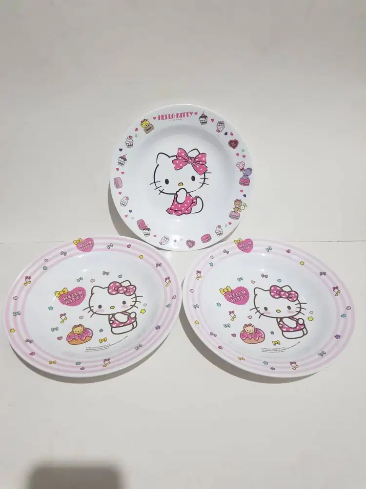 Piring Sanrio Hello Kitty Melamin