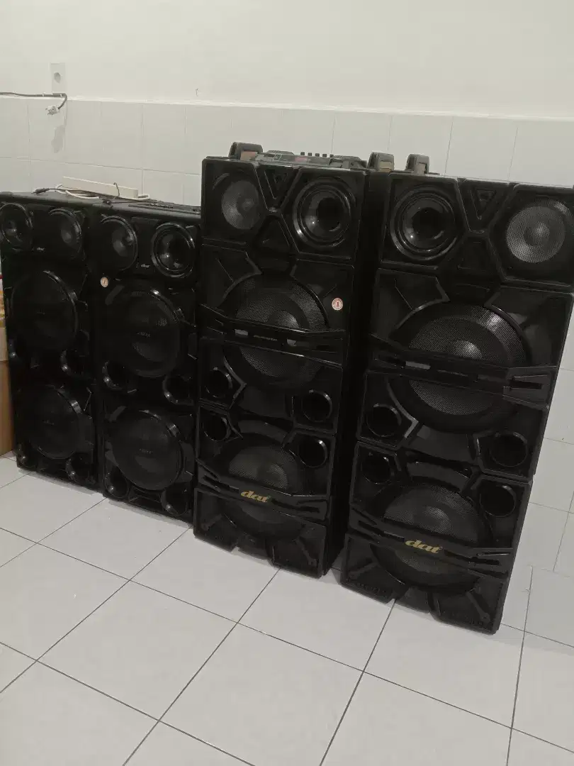 Sound system merk DAT
