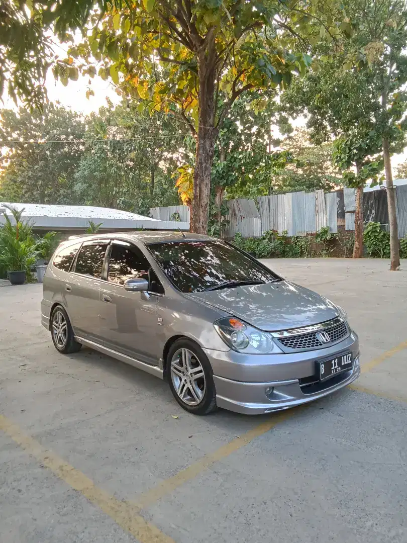 Honda stream full modif low km