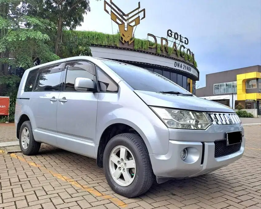 MITSUBISHI DELICA 2.0 AT MATIC 2015 SILVER