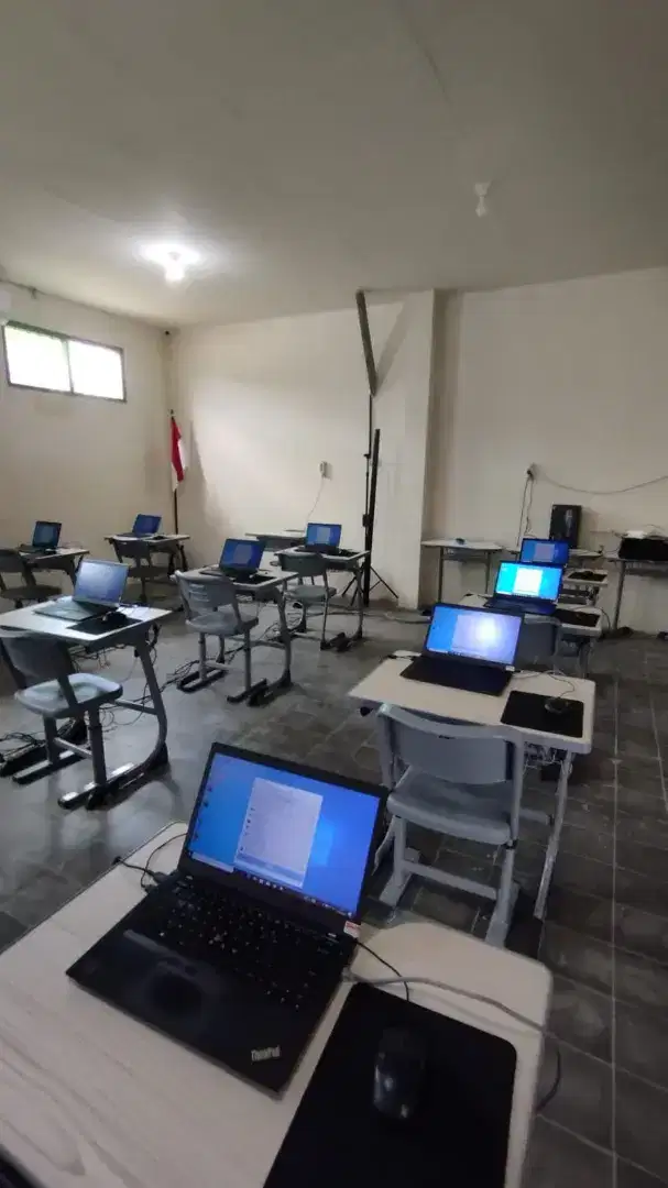 Sewa laptop dan rental laptop  area yogyakarta dan jawa tengah