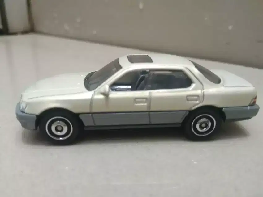 Diecast Lexus ls 400