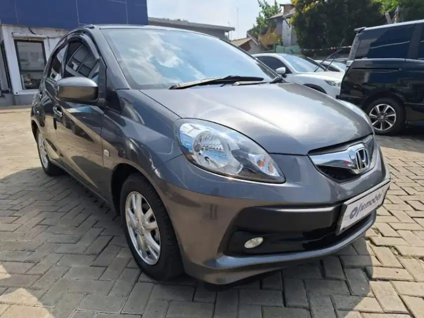 DP Rendah Honda Brio Satya 1.2 E Bensin-MT 2013 5SKSDS