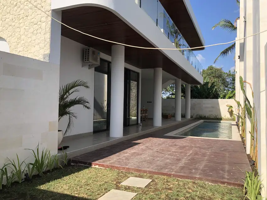 Lovely 3 Bedrooms Villa 230 M SHM With Jungle View