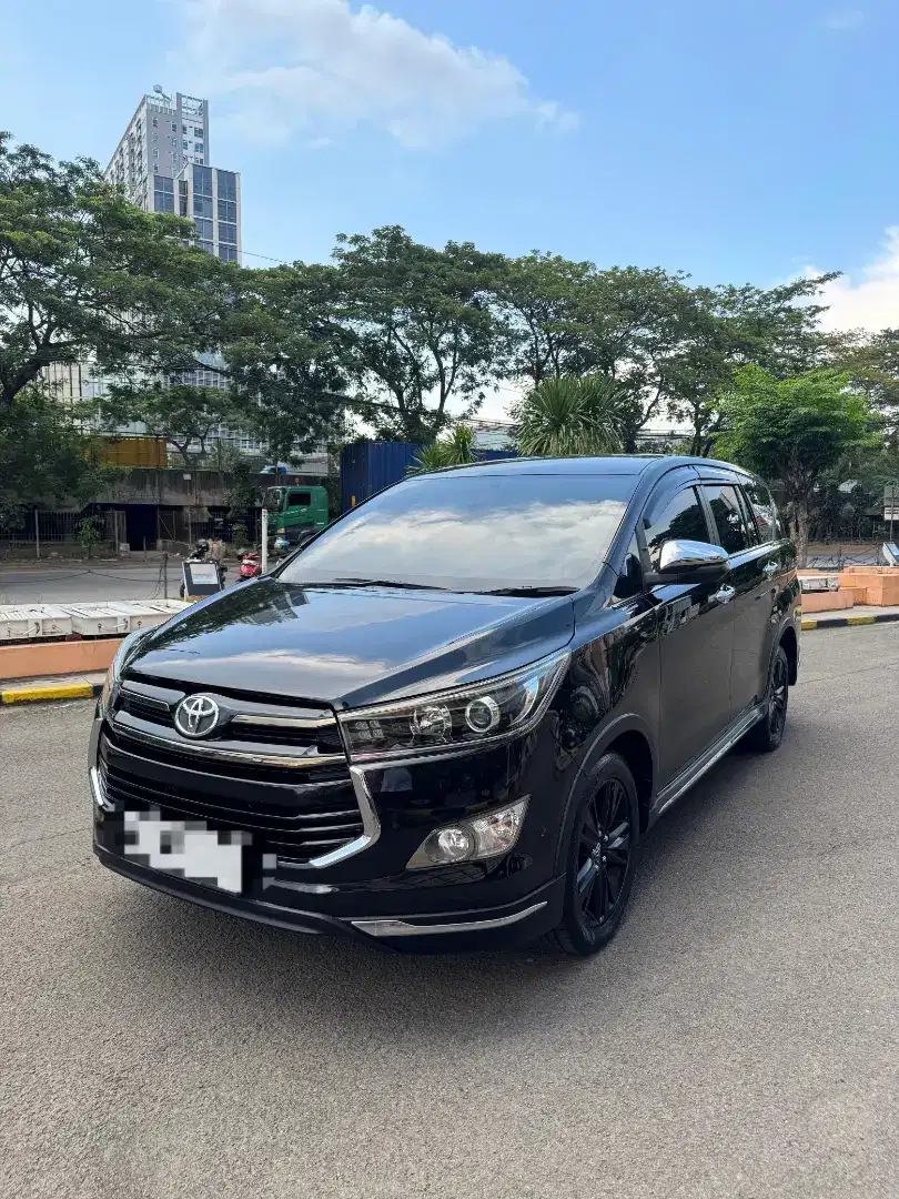 Dp 30 jt ! Innova Venturer Automatic Diesel 2019