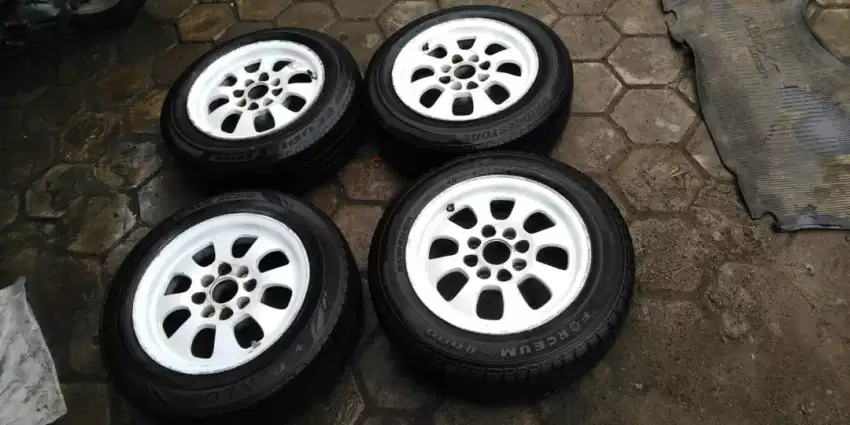 Velg r14 alloy white xenia avanza kijang panther futura agya ayla