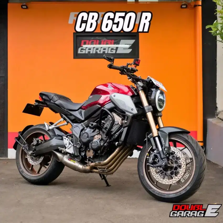 Honda CB650R Neo Cafe Classic 2019 
Full accesories HEDON  FP