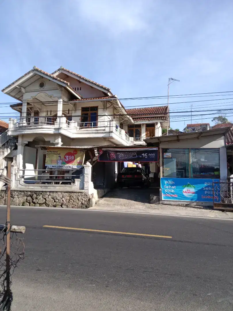 Rumah pinggir jalan raya  Ciwidey_Rancabali