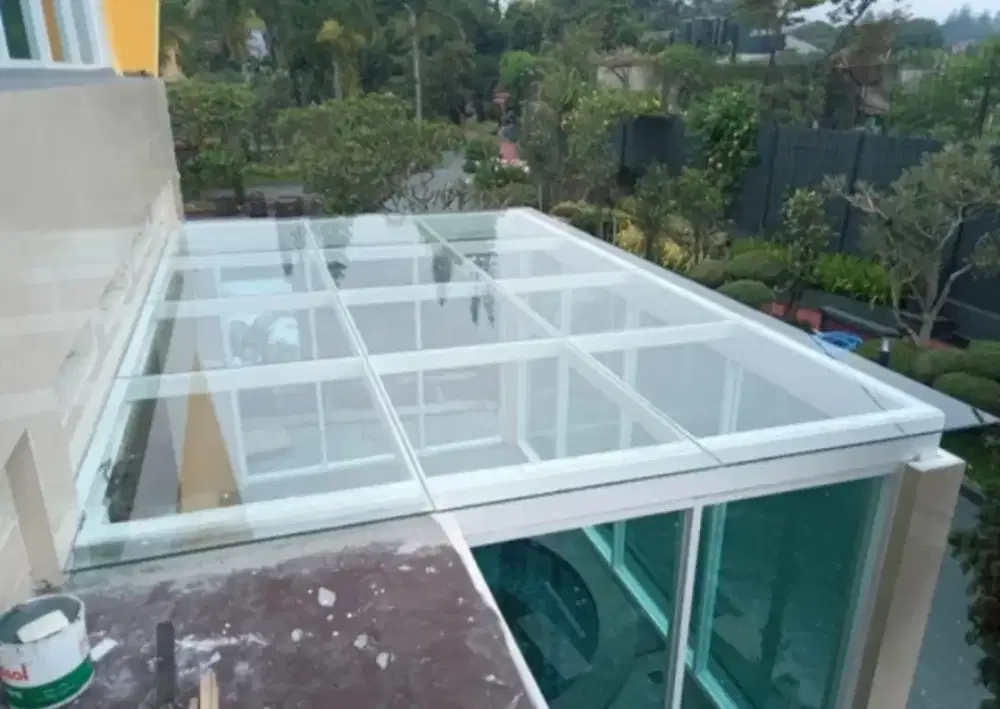 Kanopi besi kaca