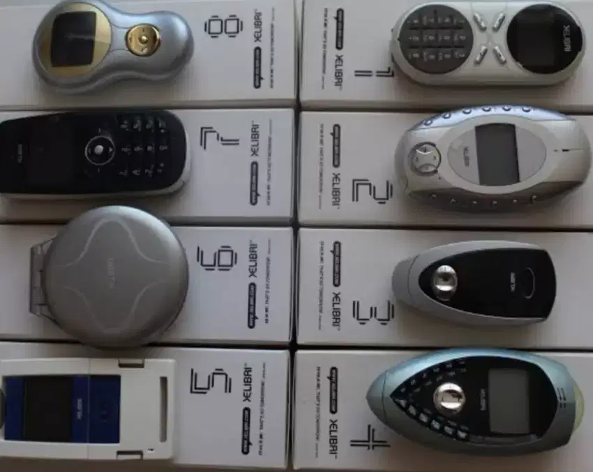 Dijual handphone Siemens, blackberry, nokia, Sony, iPhone
