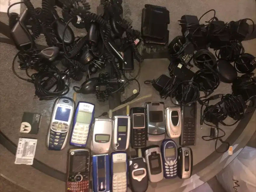 Want to sell Wts handphone nokia, motorola, samsung, sony ericsson