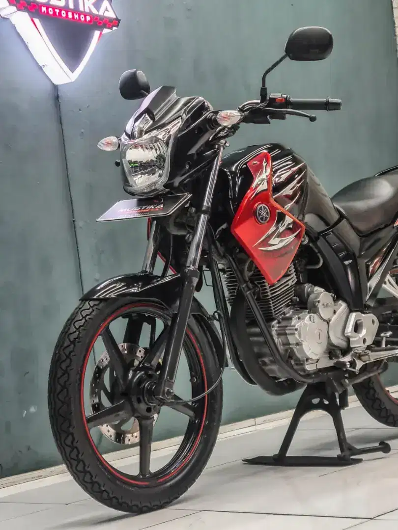 Termurah!! Yamaha scorpio 225 th 2013 nopol S pajak baru.