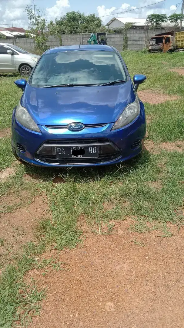 Dijual cpt Ford Fiesta 1.4 MT THN 2010