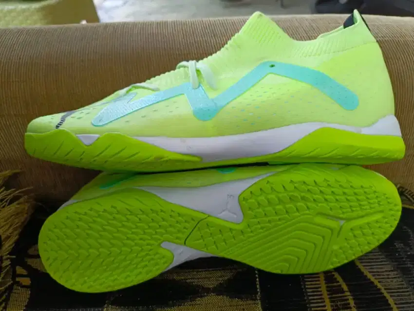 Sepatu futsal puma future Seven