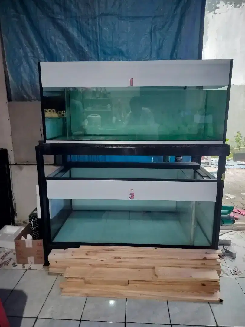 Aquarium 2 unit + meja P120xL60xT50 filter samping full background