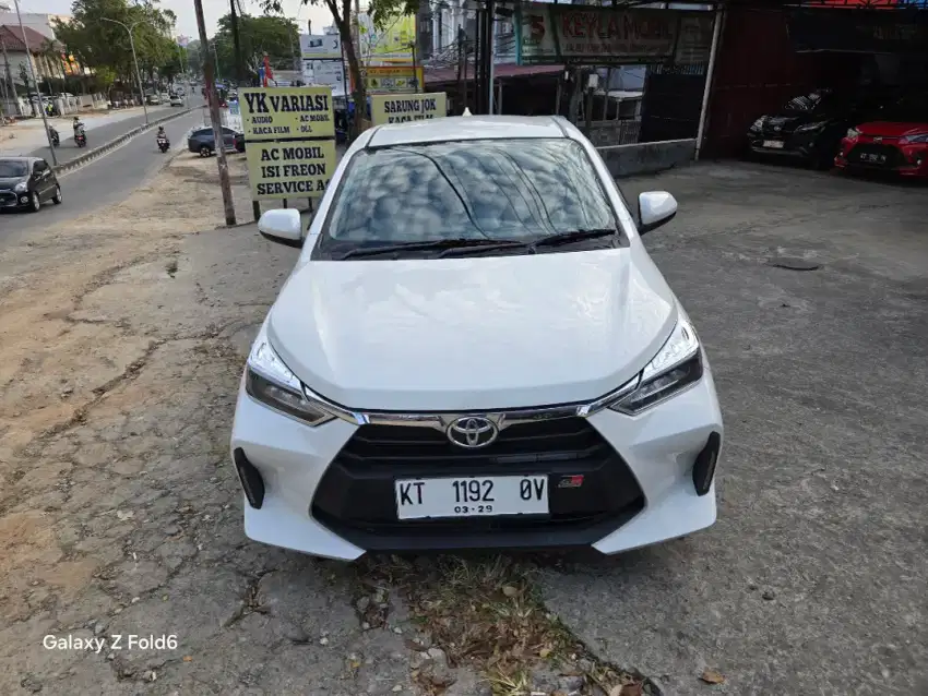 Toyota Agya 1.2 G matic tahun 2024 warna putih outdoor rendah