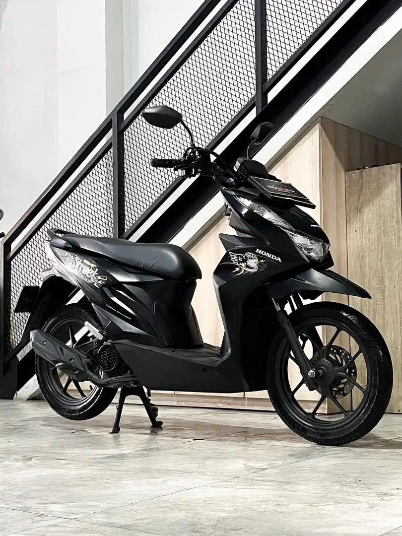 Stok Terbatas‼️Honda Beat Street th 2022 hitam - Ayu Mustika