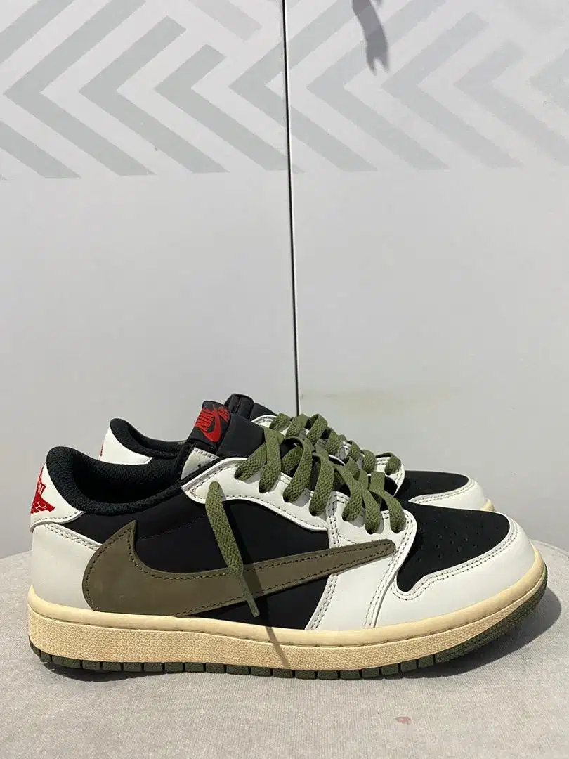 Air Jordan 1 Retro Low OG SP 'Travis Scott Medium Olive'