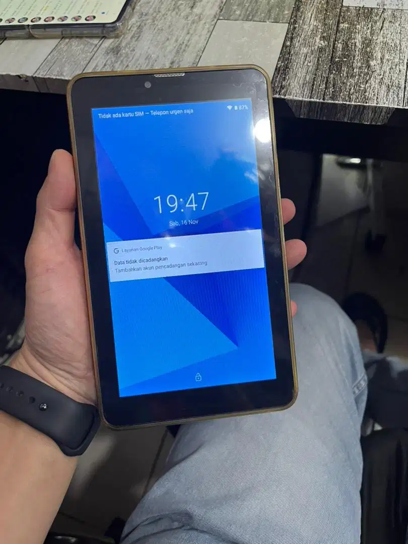 Tablet maxtron istimewah mulus banget ram 3/32 tablet charger net aja