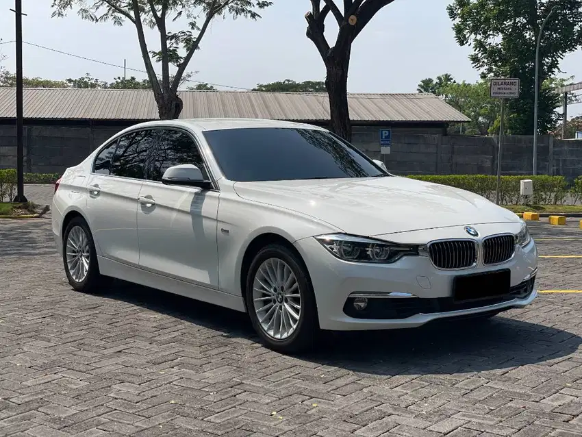 [KM 29RB] BMW 320I LCI LUXURY LINE 2018