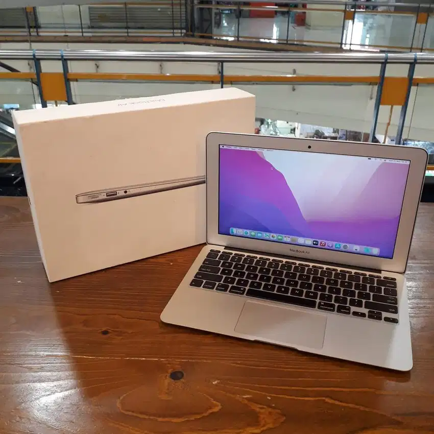 Macbook Air 11inch 2015