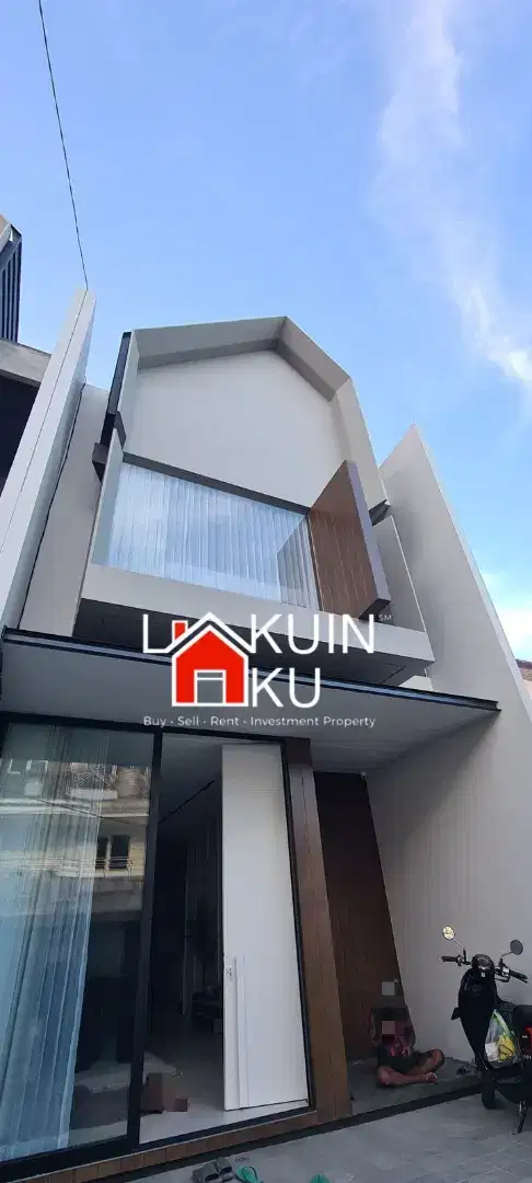 Dijual Rumah Baru Modern Mewah Dharmahusada,Mojoklanggru,Jawa Timur