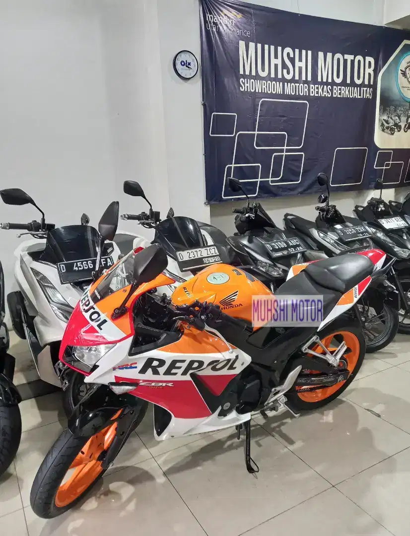 CBR 150 R REPSOL TAHUN 2015, SEPERTI BARU, MUHSHI MOTOR.