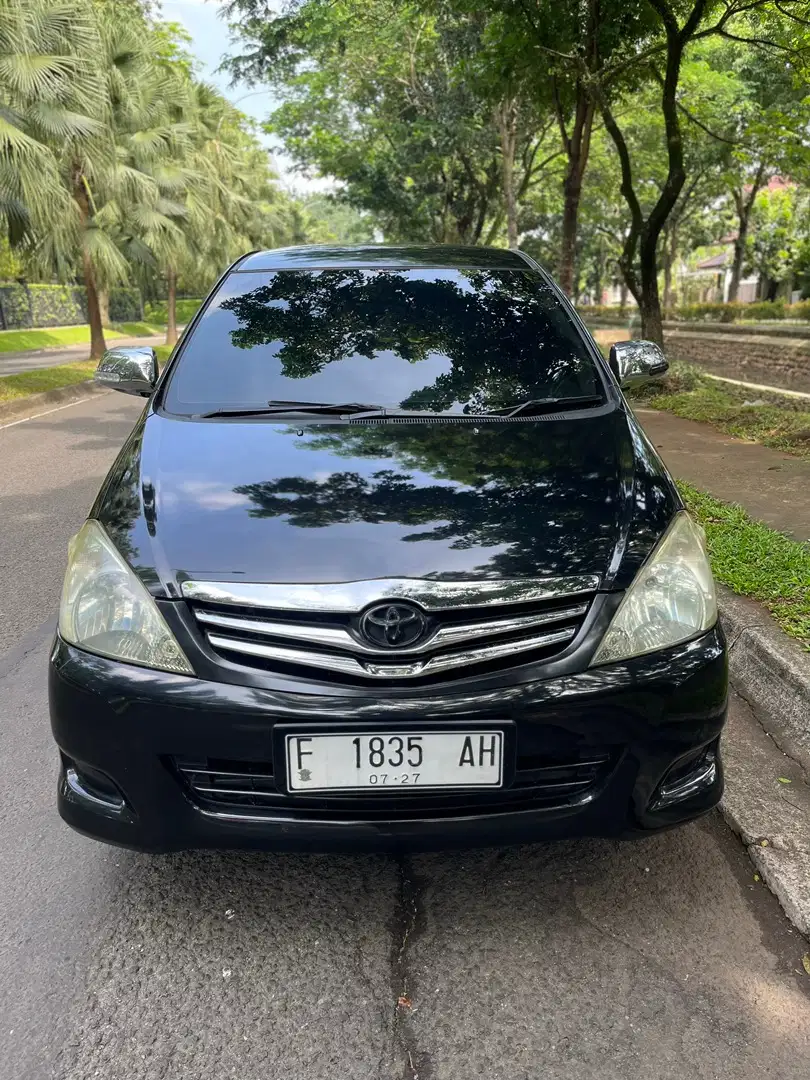 Kijang Innova V Diesel matic Luxury 2010