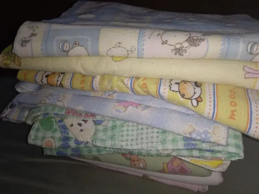 Sepaket Gurita Bedong Popok Bayi Newborn