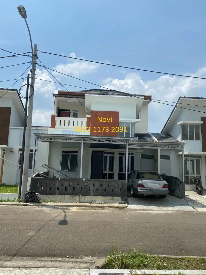 Jual Rumah 2 Lantai cantik sudah Renov Citra Maja Tangerang