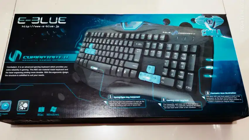 Keyboard gaming cobra