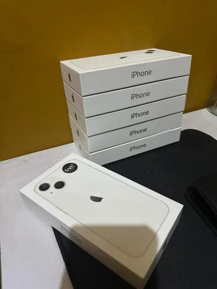 Apple iPhone 13 128GB Starlight Baru Segel iBox