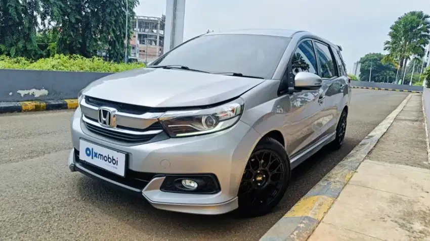 Pajak Panjang -  Honda Mobilio 1.5 E Bensin MT 2019 Abu AIJ