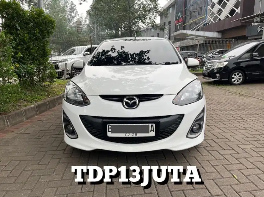 Mazda 2 R matic 2011 istimewa