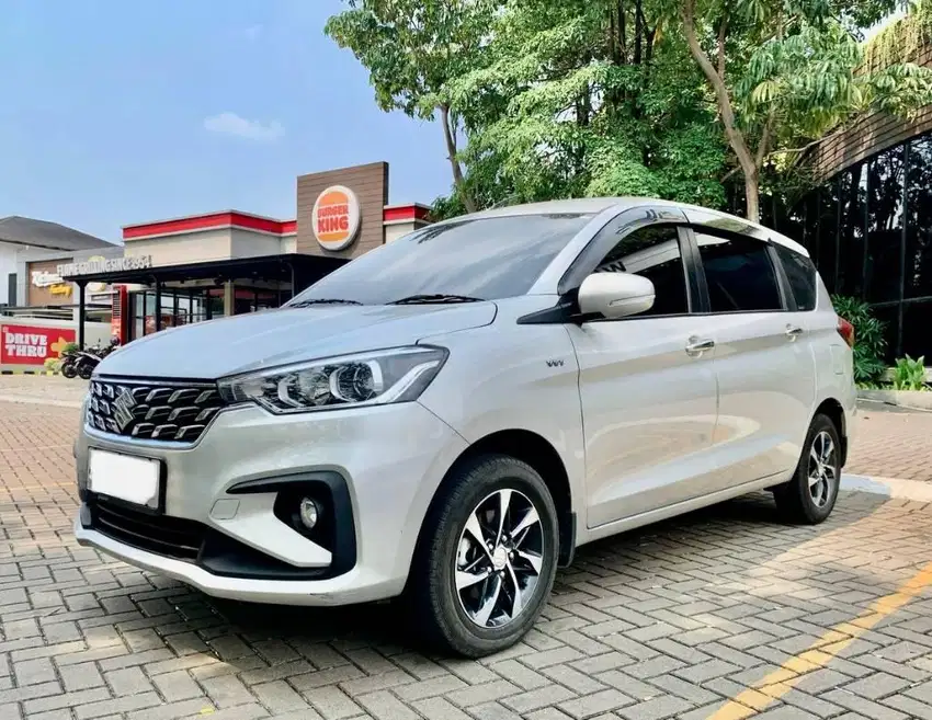 SUZUKI ERTIGA GX HYBRID AT MATIC 2023 SILVER, AN PERORANGAN