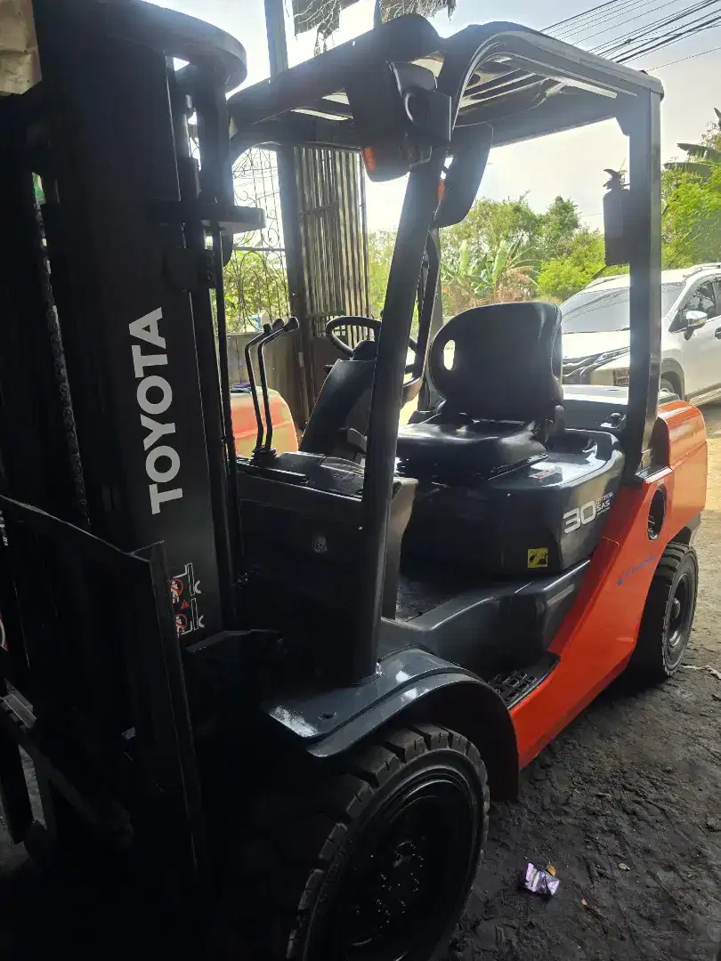 Forklift toyota 3 ton 2018 8fd30