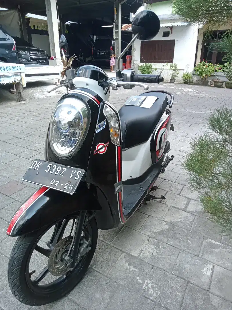 Honda Scoopy 2016 pribadi, tangan pertama dari baru, pajak hidup