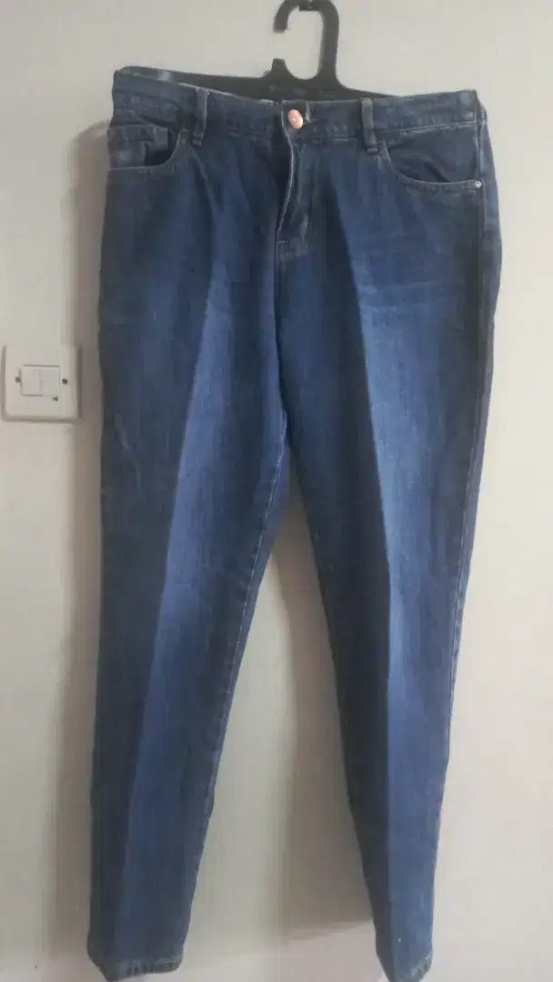 Celana jeans wanita merk C2 size M