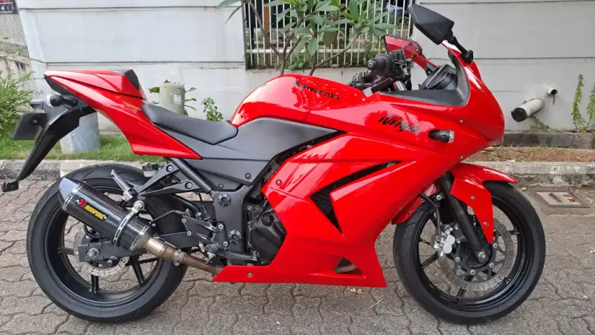 Ninja karbu mulus full OEM ninja 250 R ninja merah