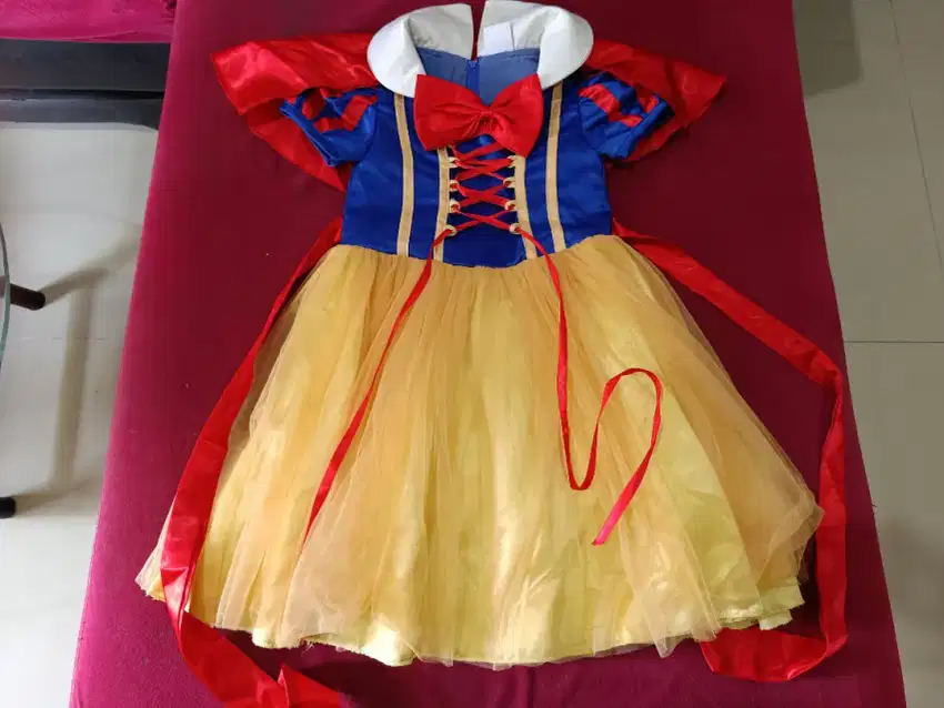 Dress Snow White cakep