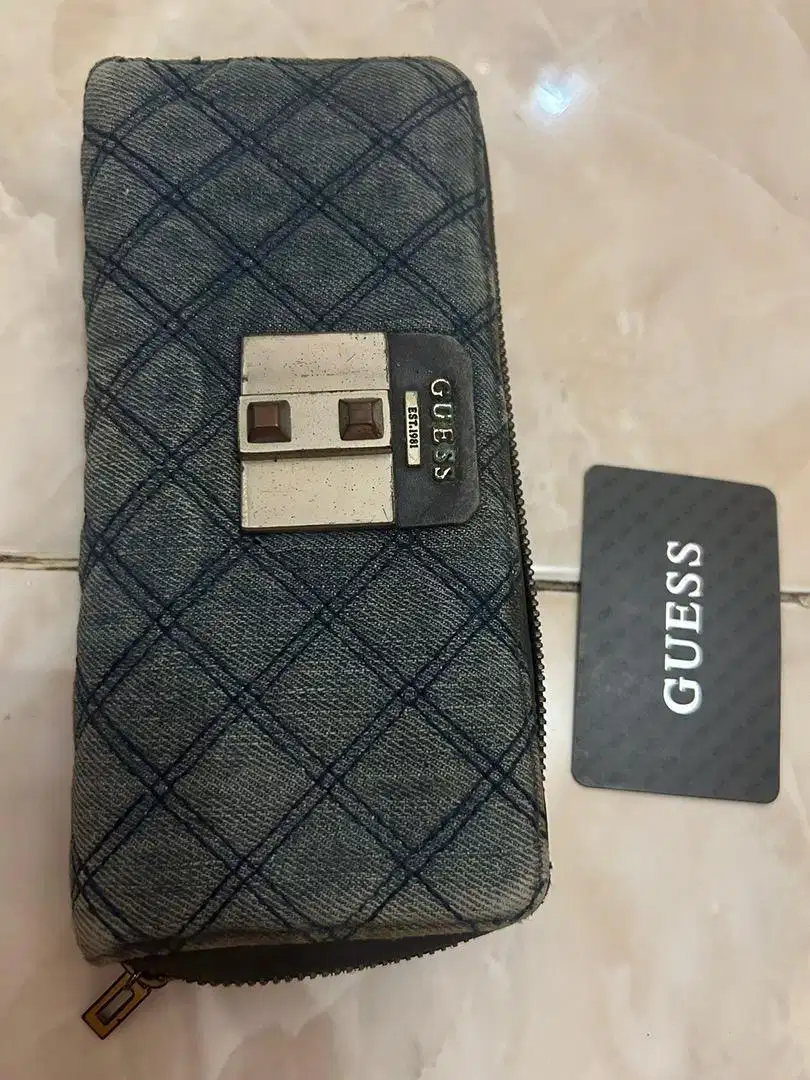 Preloved dompet guess original/asli