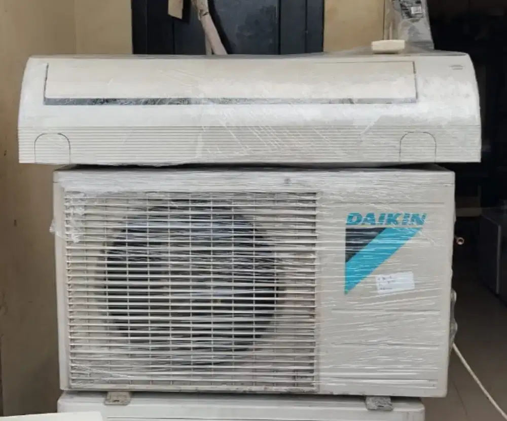 Ac Daikin Second Berkualitas Full Original Blum Ada Lasan