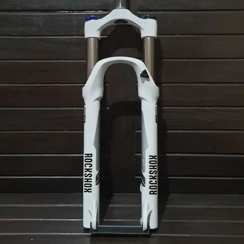 Fork Sepeda Mtb 26 Rockshox XC30 Travel 100 QR