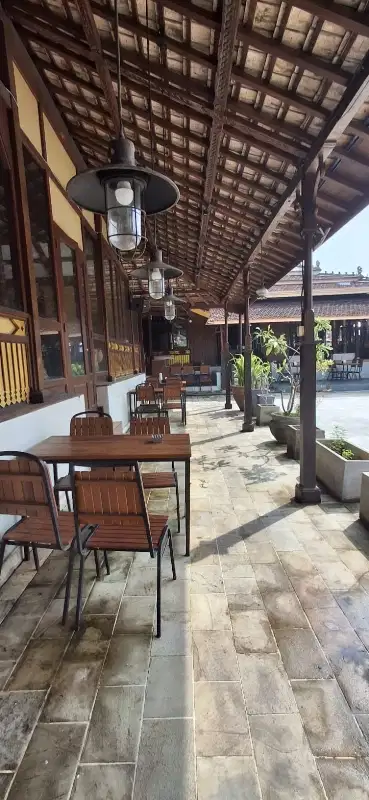 Disewakan ex resto tempat usaha jalan utama Kuta Bali