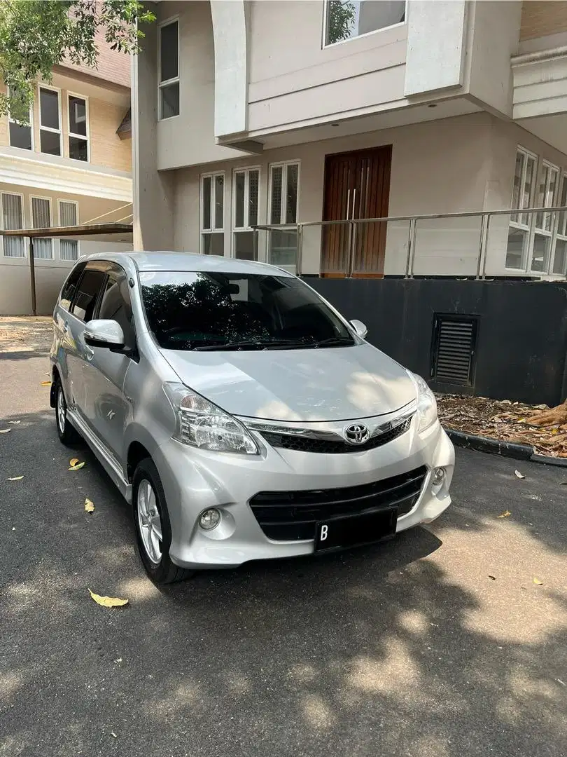 Toyota Avanza 1.5 Veloz AT 2012