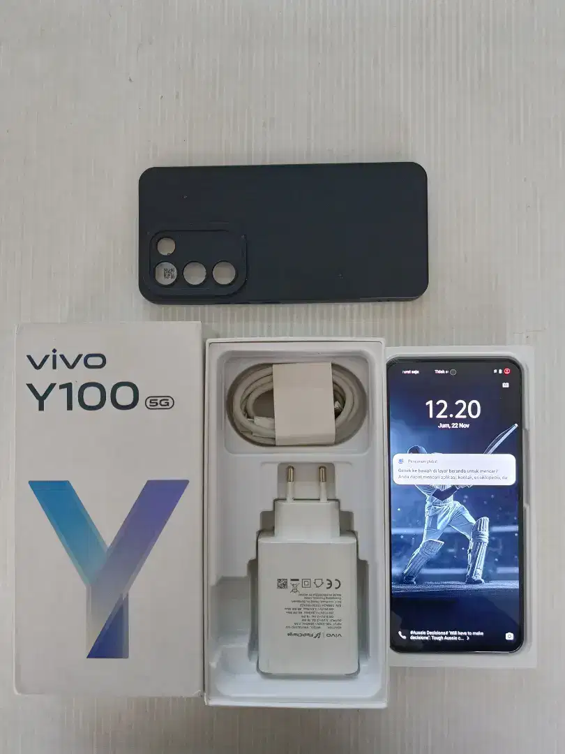 VIVO Y100 5G 8/128GB Seken Lengkap